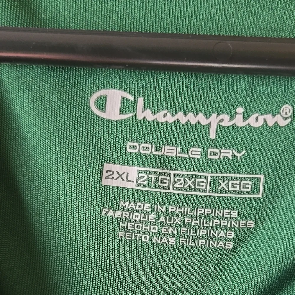 Champion Women's Green Top - Picture 2 of 3